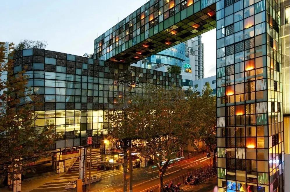 黄浦创业孵化示范基地好办公去处，等你来翻牌