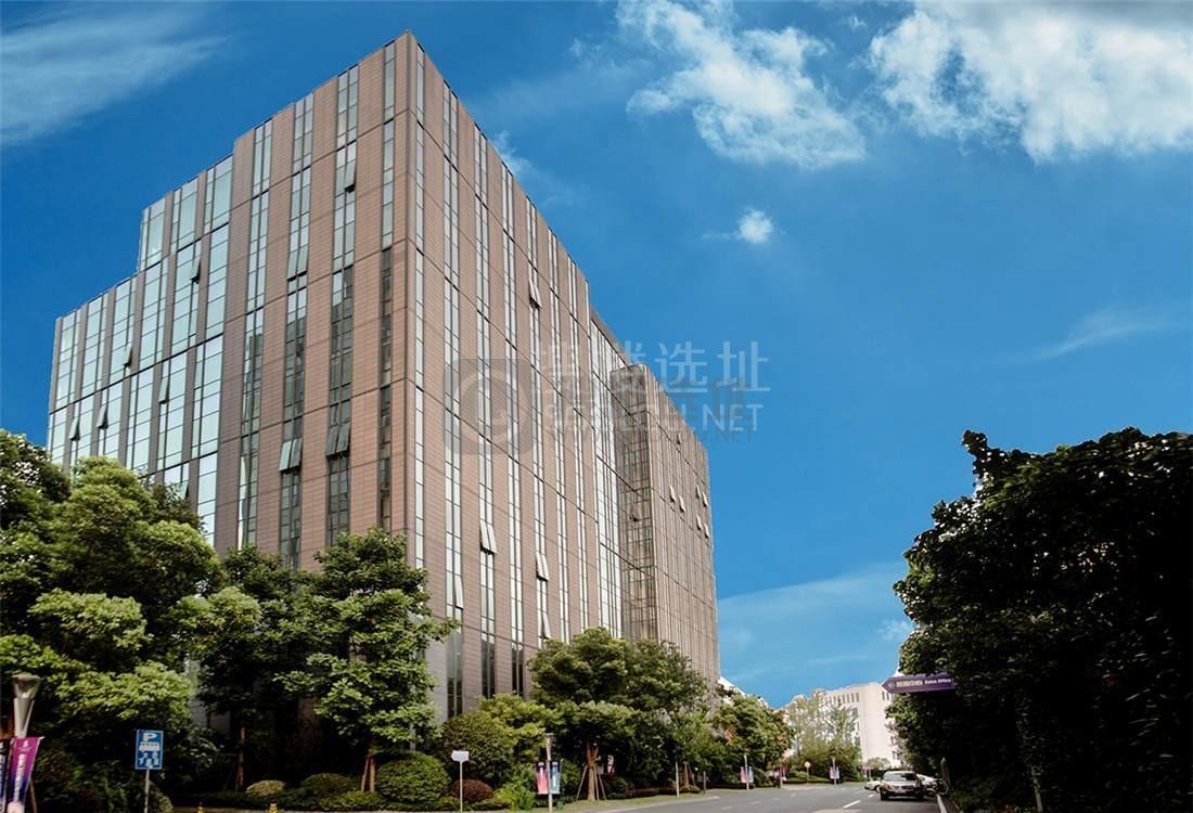 东方万国企业中心—310平 精装修带家具拎包入住