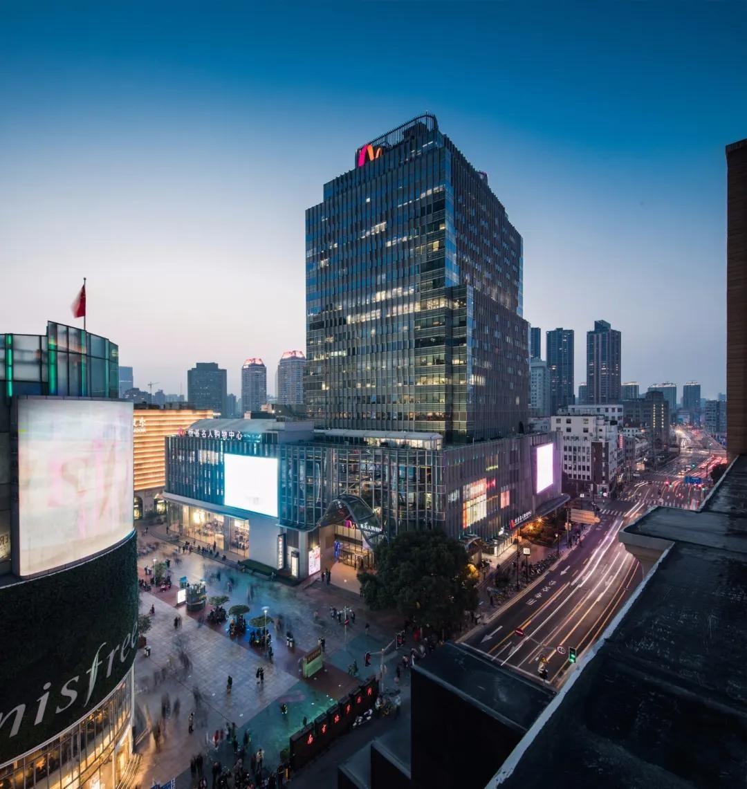 南京东路 - 人民广场地区精品商务楼宇掠影之一：恒基名人大厦