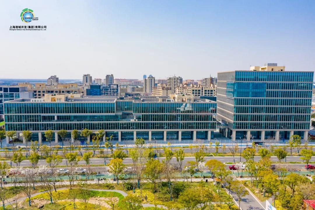 坐拥一线湖景，尽览城市公园，这个6.5万㎡湖畔写字楼全新亮相