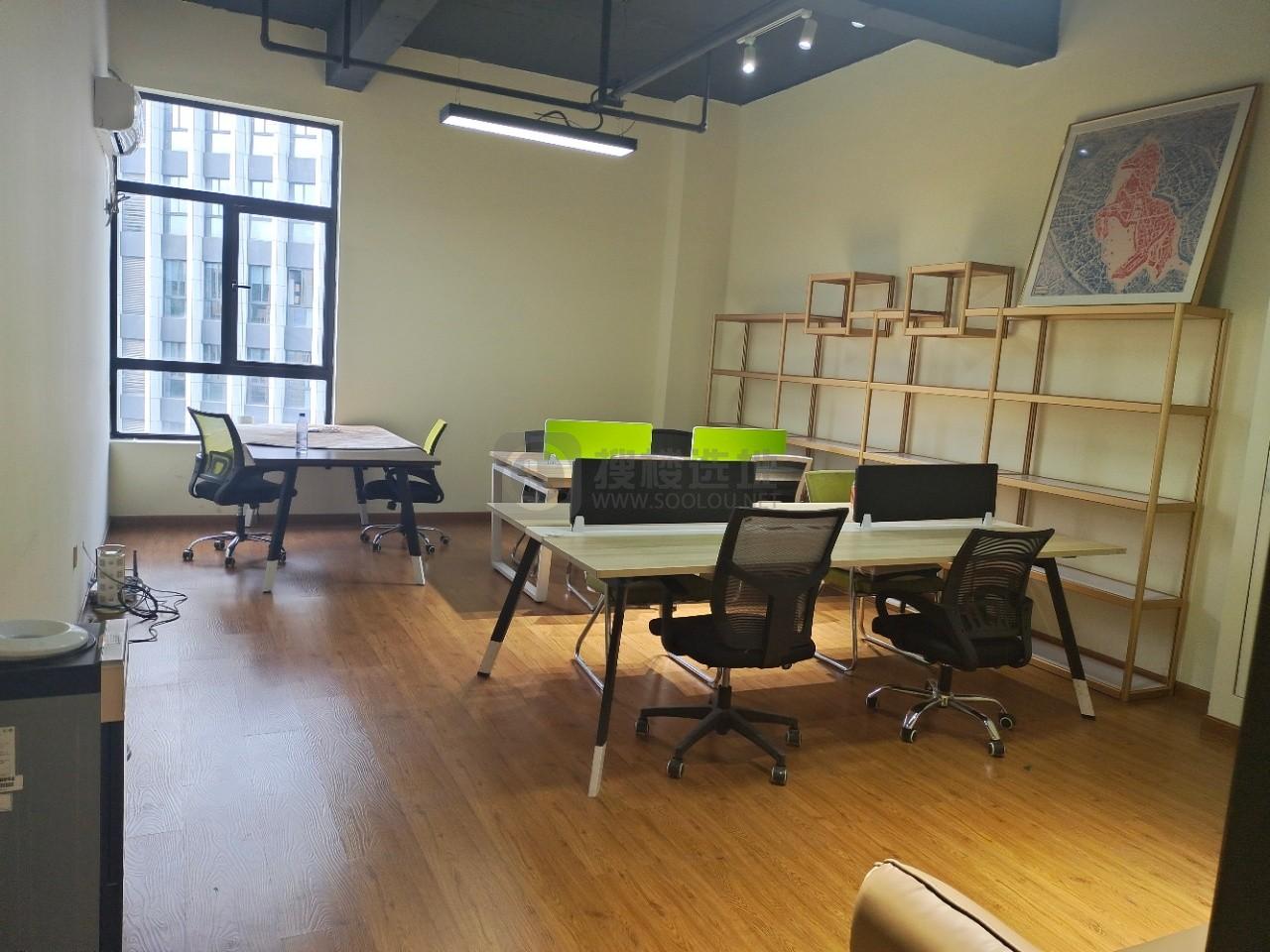 三墩「智慧谷共创园」小面积精装办公室，空调网络办公家具全配齐