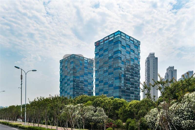 寰宇商务中心：滨江区区政府写字楼