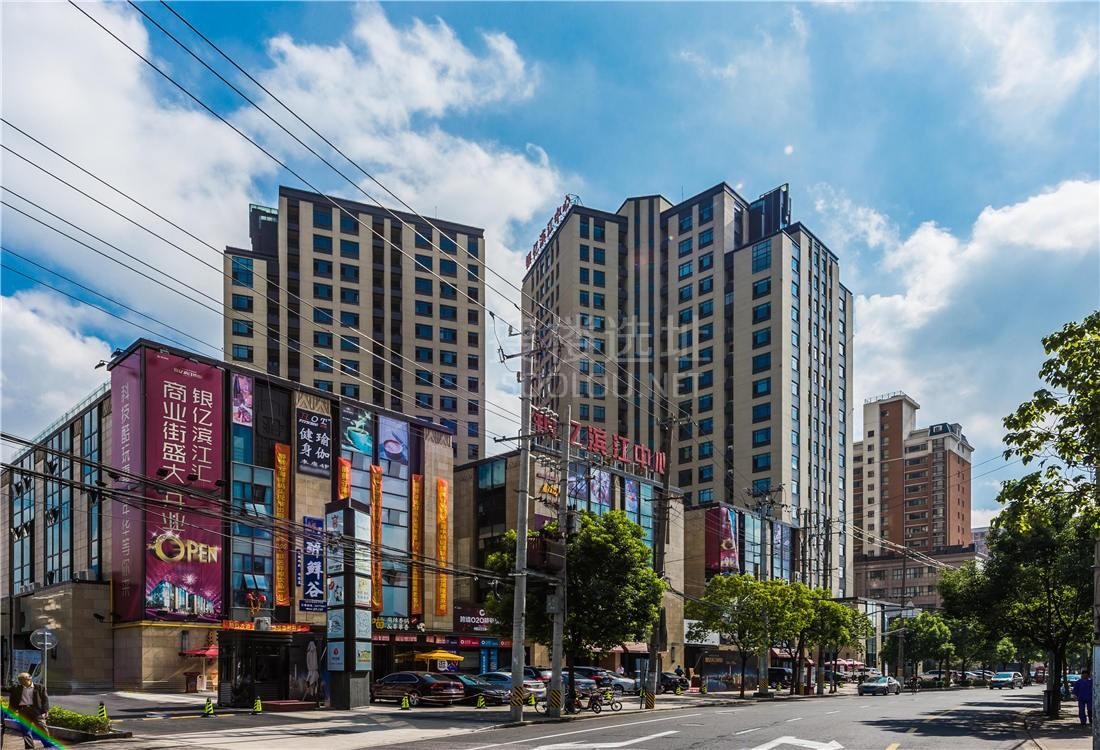 上海银亿滨江中心-写字楼信息百科-租赁招商电话
