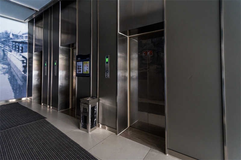 丰元国际电梯间