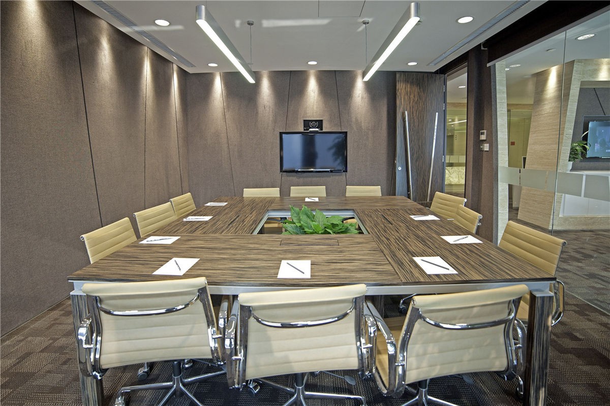 雷格斯（德力西大厦）