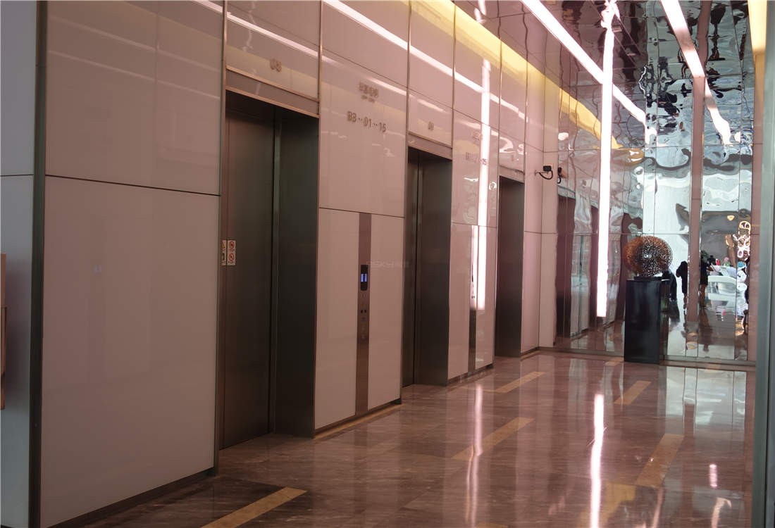 电梯间