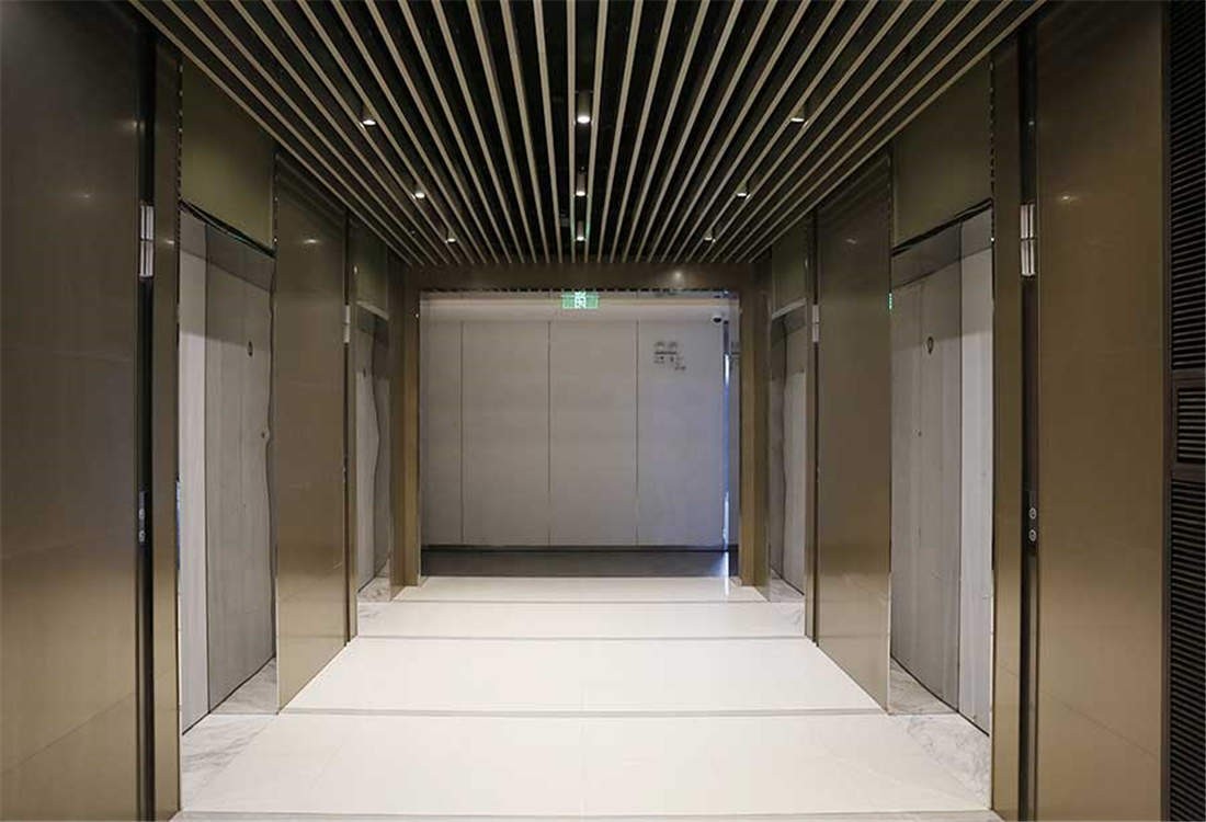 电梯间