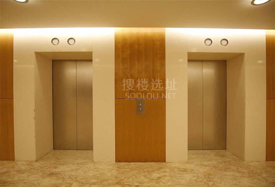 SOHO中山广场电梯
