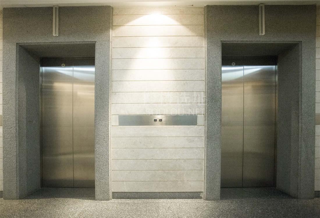 绿地商务大厦电梯