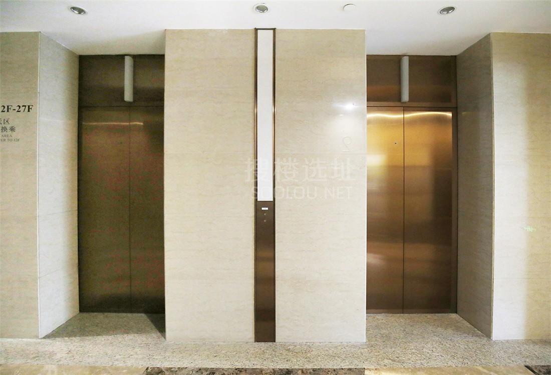 长泰企业天地广场电梯