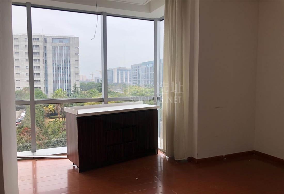 虹桥国际科技广场