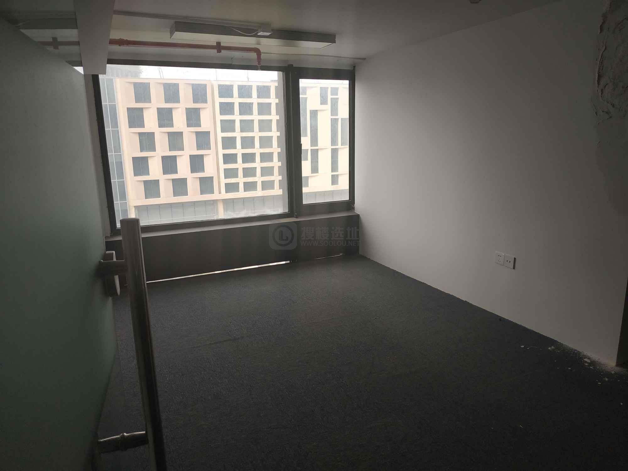 绿地北外滩中心