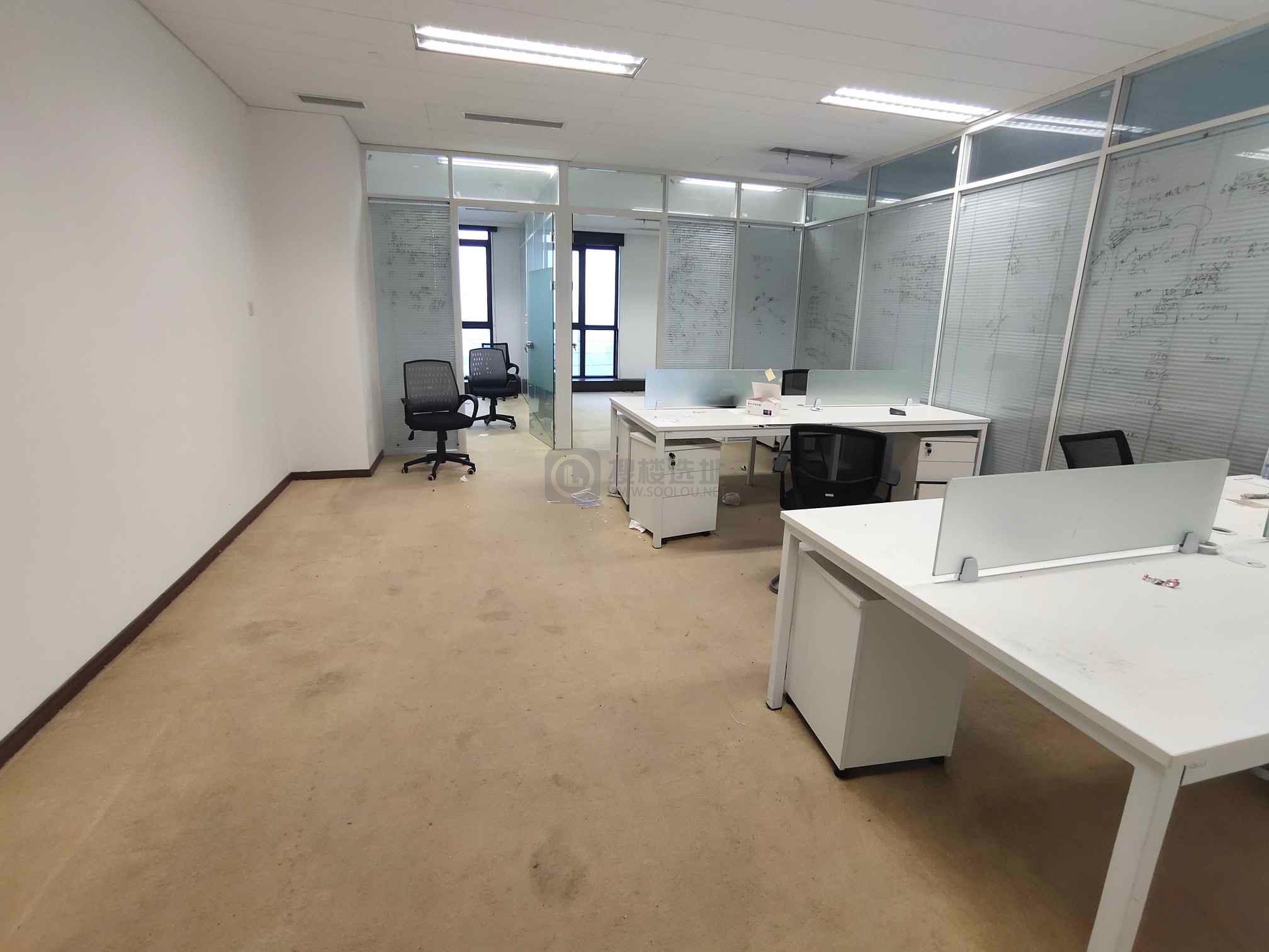 绿地北外滩中心