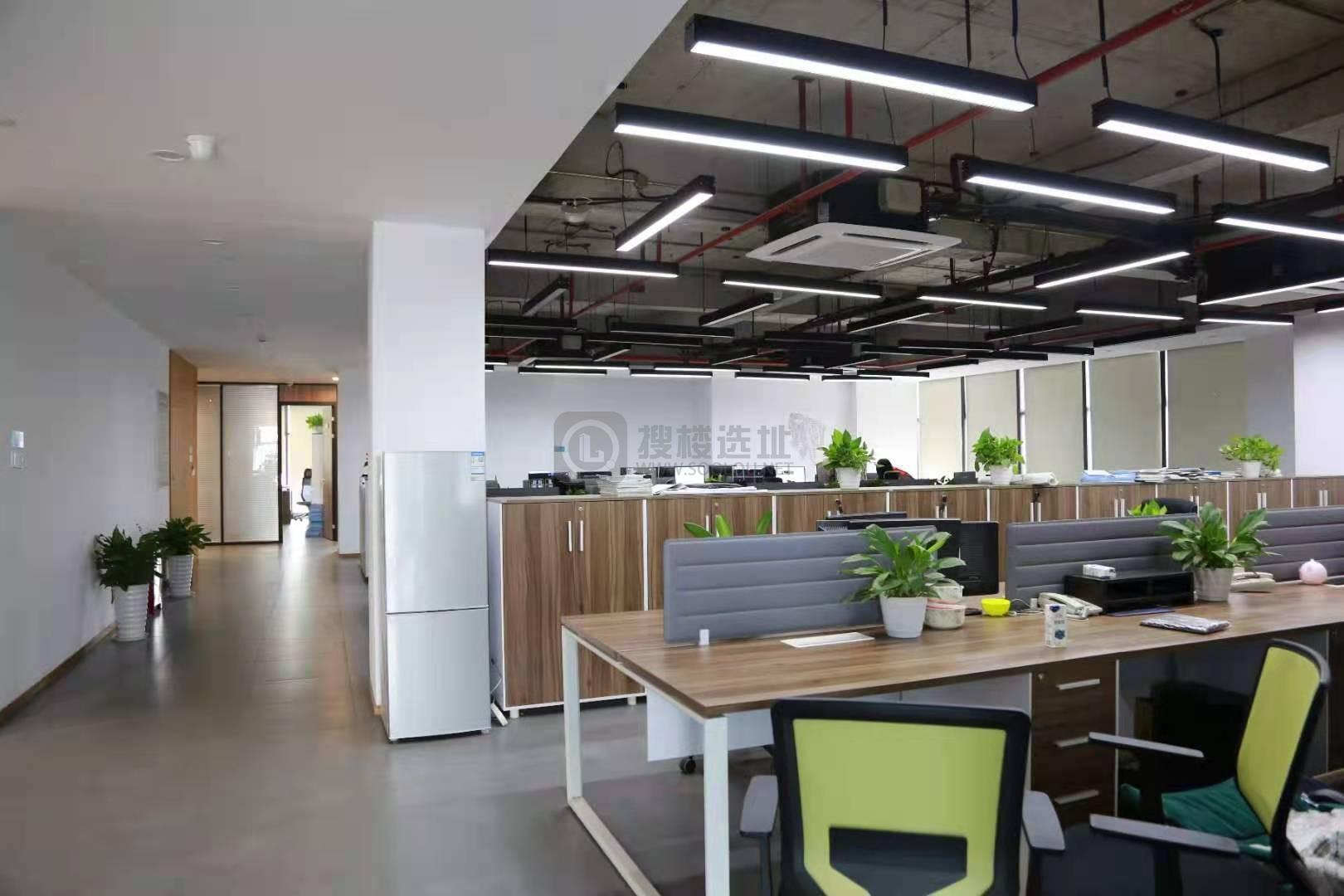 天瑞国际1262平米办公室出租