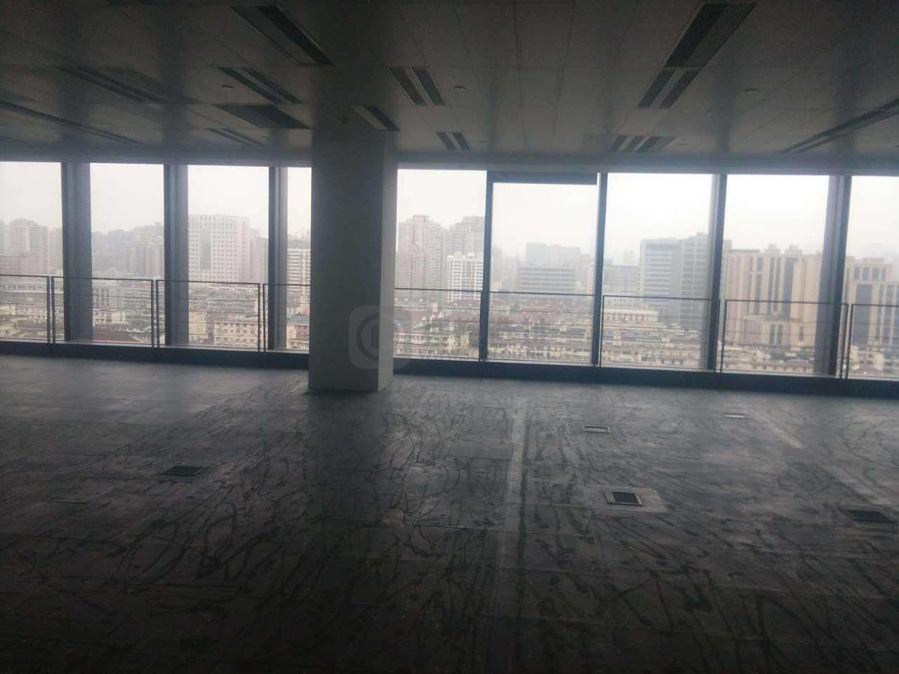 绿地海外滩中心