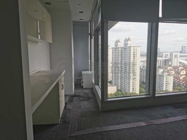 绿地海外滩中心