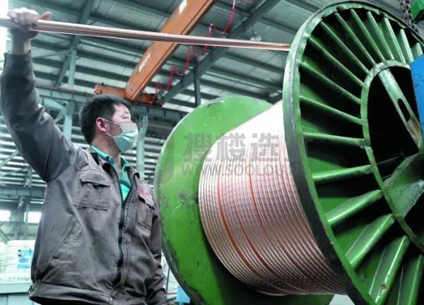 上海1800多家工业重点企业复工率超7成，对企业复工条件不应加码