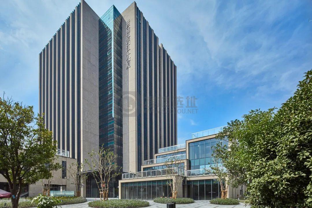 探秘获评LEED CS金级认证的世博滨江大厦·北座 绿色建筑引领低碳城市风向标