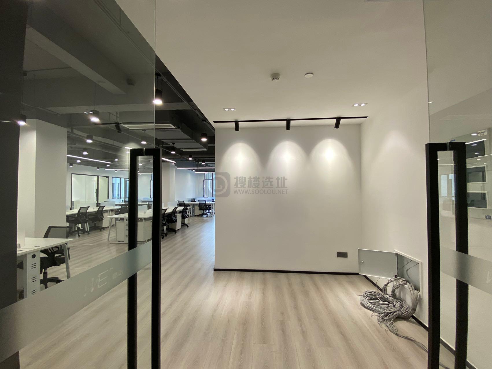 德必虹桥国际WE