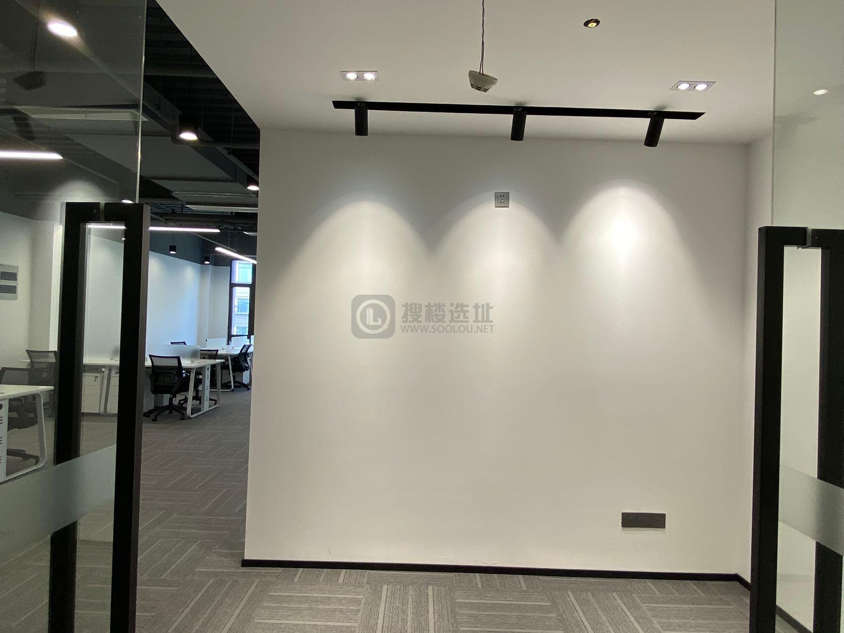 德必虹桥国际WE