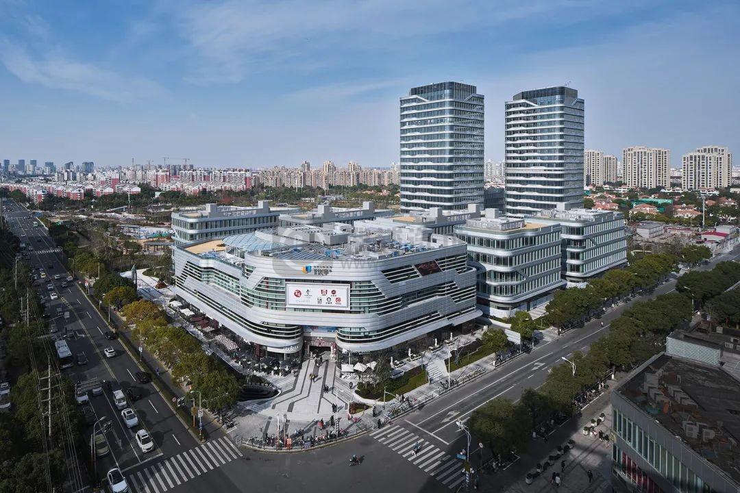 嵌在公园里的活力综合体丨万源城开中心