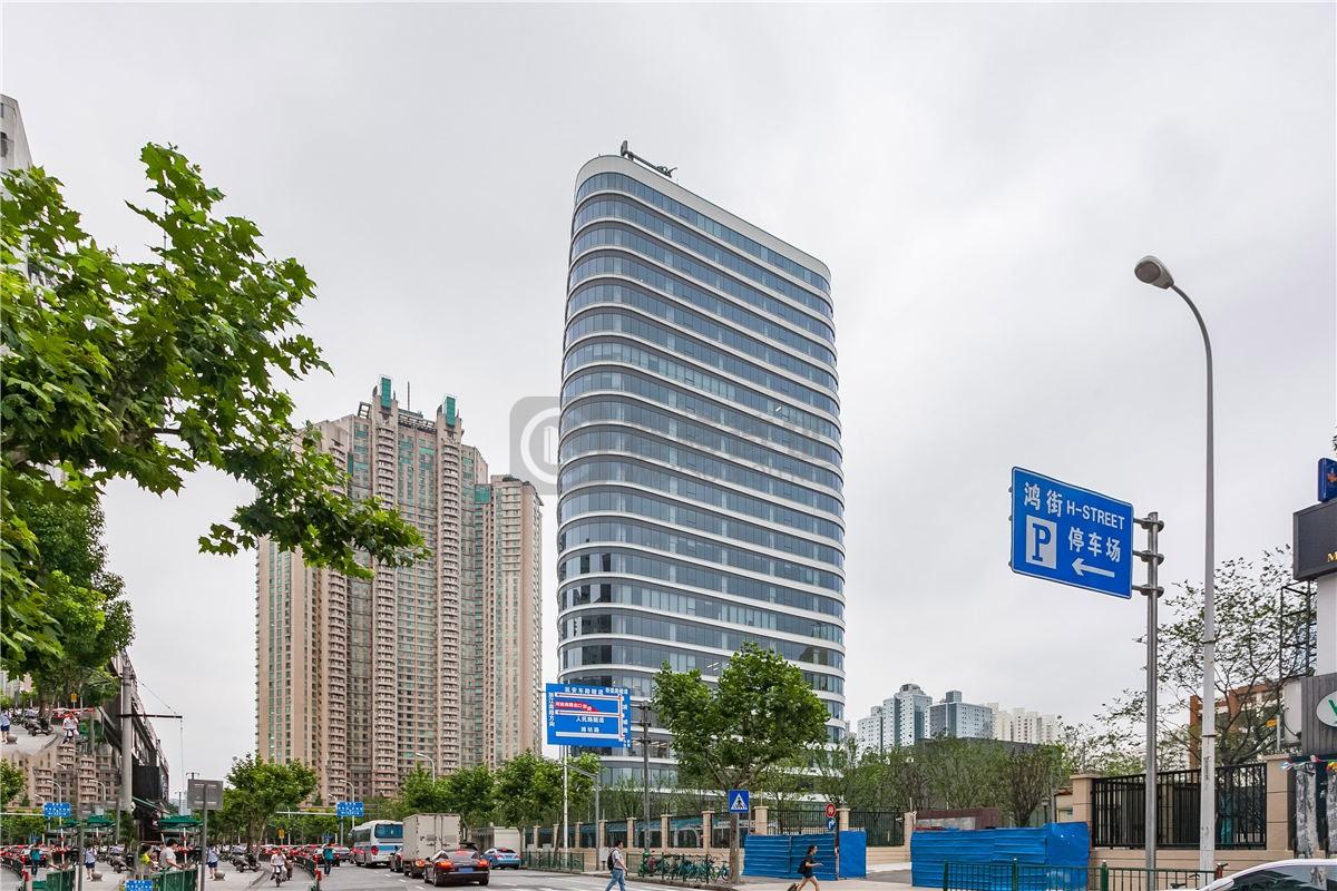 上海世茂大厦167平米办公室出租