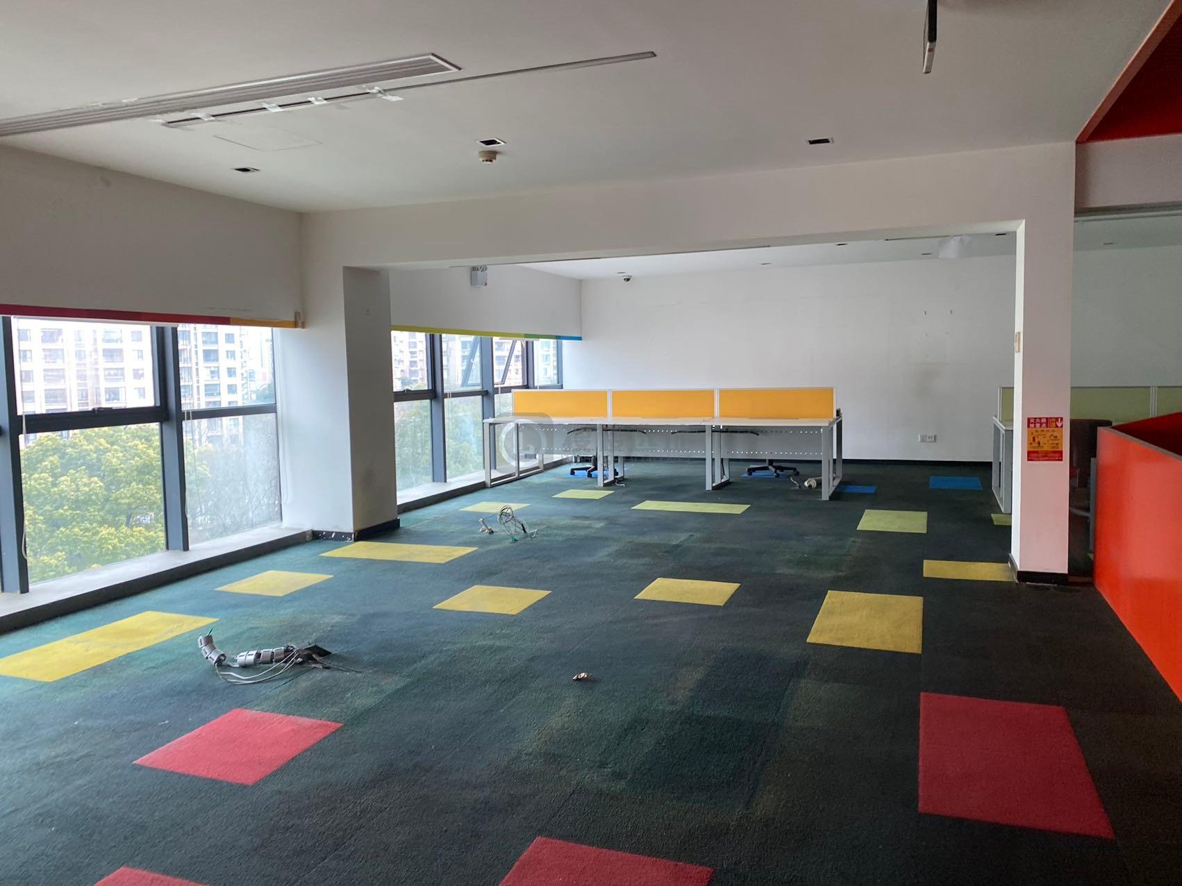 越界·智造局一期