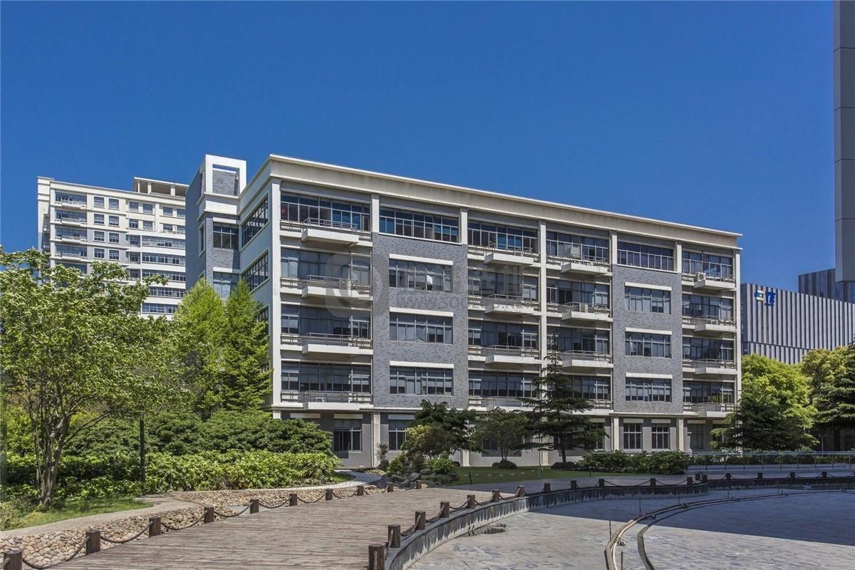 凤凰园：魔都宽阔写字楼，都市里的静谧空间