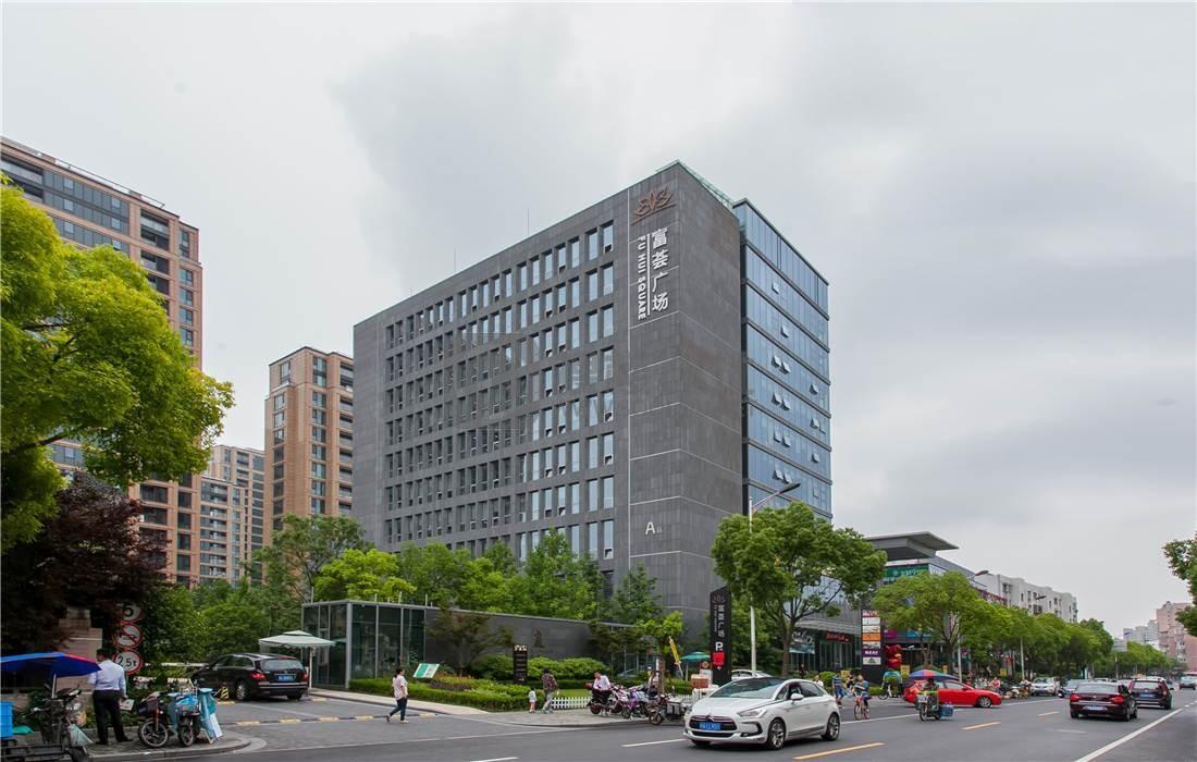 富荟商业广场：浦东新区樱花路100号写字楼