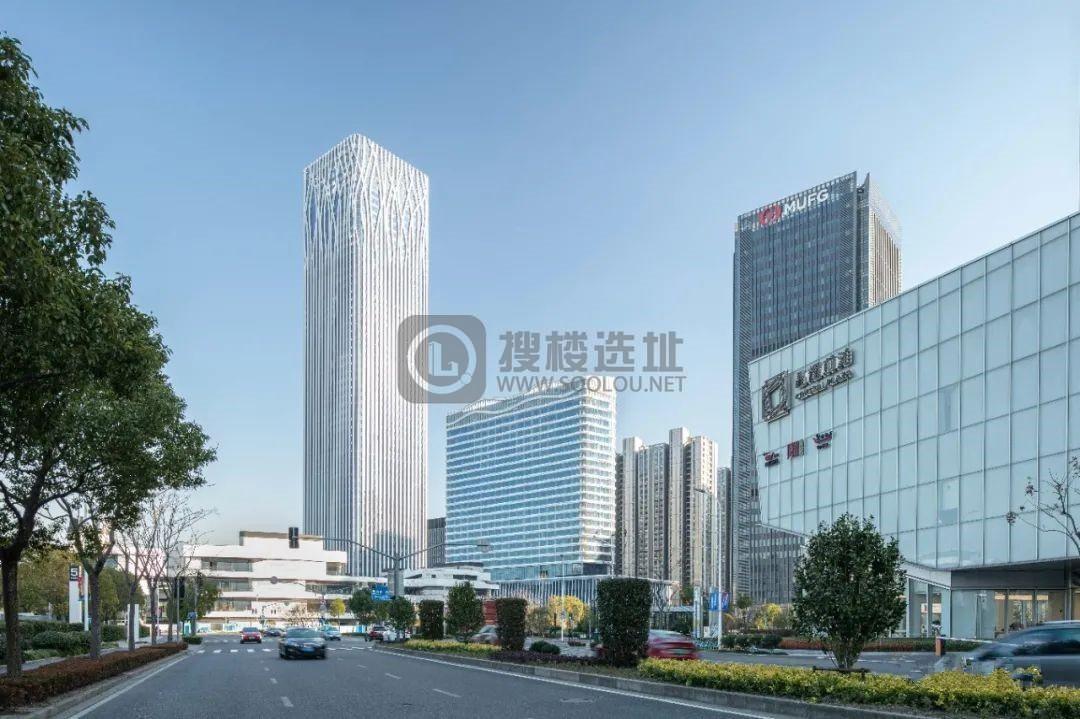 前滩中心：浦东新区海阳西路555号写字楼