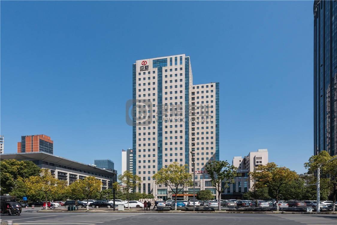中财大厦：滨江区区政府写字楼