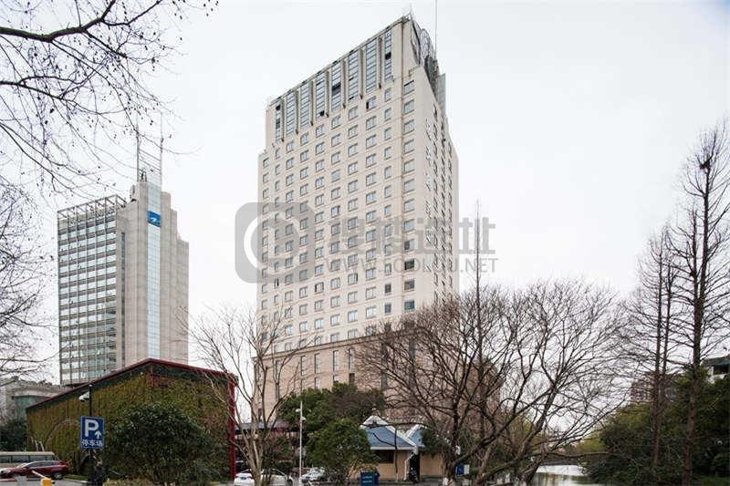 蓝天商务中心：拱墅区湖墅南路写字楼