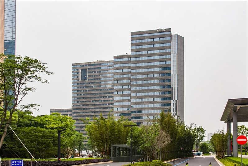 万通中心：拱墅区大关写字楼