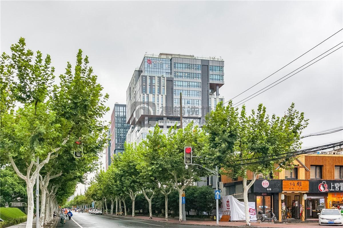 锦和中心写字楼：徐汇区虹漕路68号(田林路交界处)写字楼