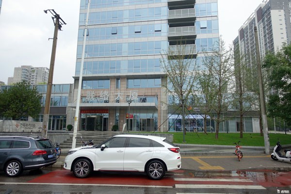 北京联络大厦：打造年轻化创业办公环境