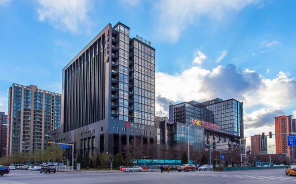 华彩大厦——璀璨商业地标