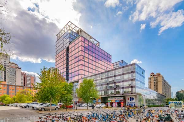 华业国际中心：现代商业地产的绝佳选择