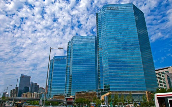 北京华贸中心：商业地产巅峰之作