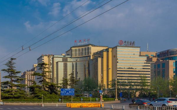 港澳中心——商业地产经纪人为您推荐的商务圣地