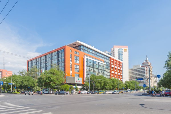 恒华国际大厦——打造您商业地产的理想选择