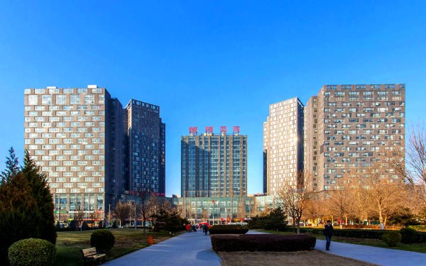 辉煌国际广场：繁荣商业中心，引领时代潮流