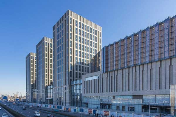 恒泰中心广场：丽泽桥畔的商务枢纽，商业地产的璀璨明珠