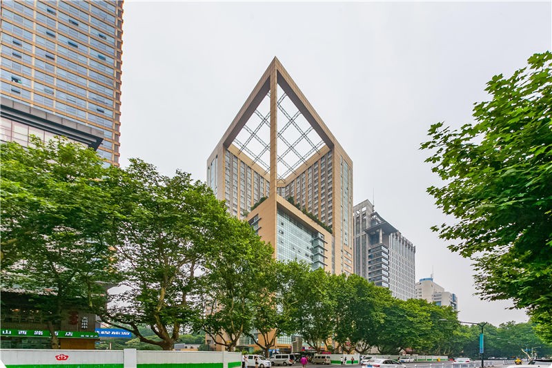 龙吟广场——湖南路核心，商业地产新篇章