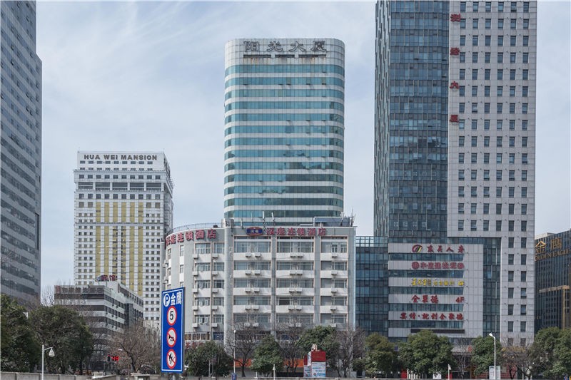 阳光大厦——新街口的商务核心，优质办公的理想之选