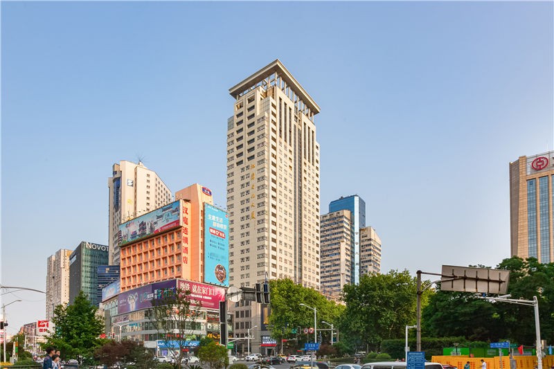 江苏文化大厦：黄金地段，文化繁荣的商业枢纽