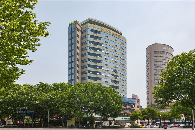 易发科技大厦——鼓楼核心，科技创新的标志性建筑