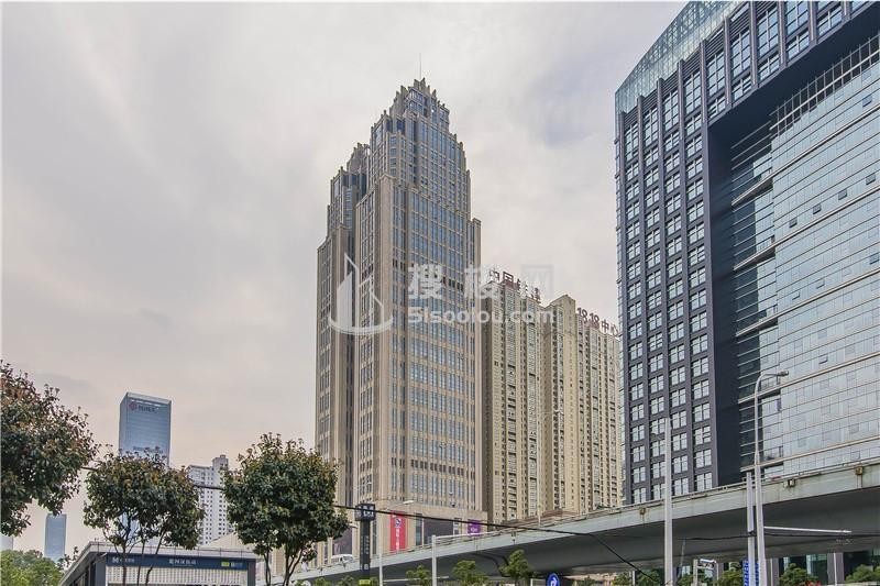 凯德1818中心——武汉地标，现代都会风范