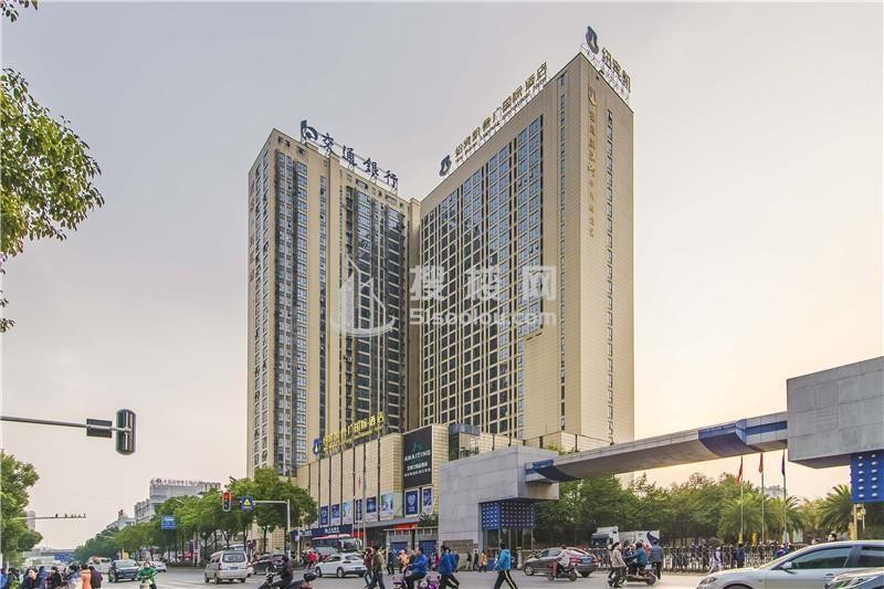 龙安港汇城：光谷核心的商业综合体与多元生态空间