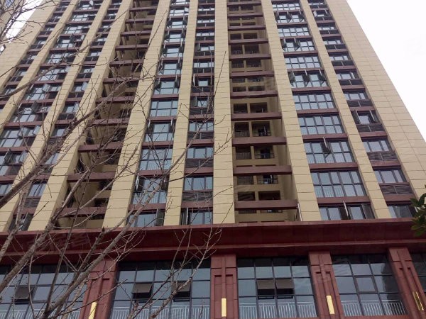 【学府鑫苑】繁华街道口，精致生活从这里开始！