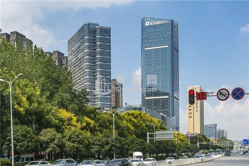 保利国际中心——光谷中心的璀璨明珠